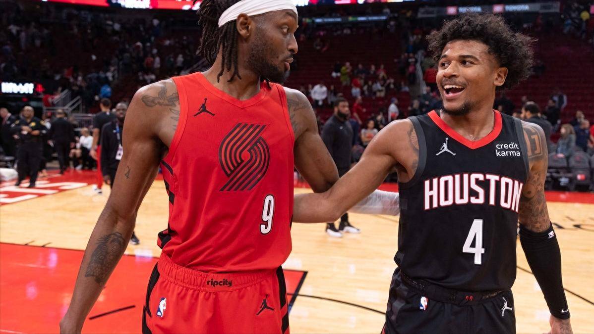 开拓者队员展现团队合作，大胜对手