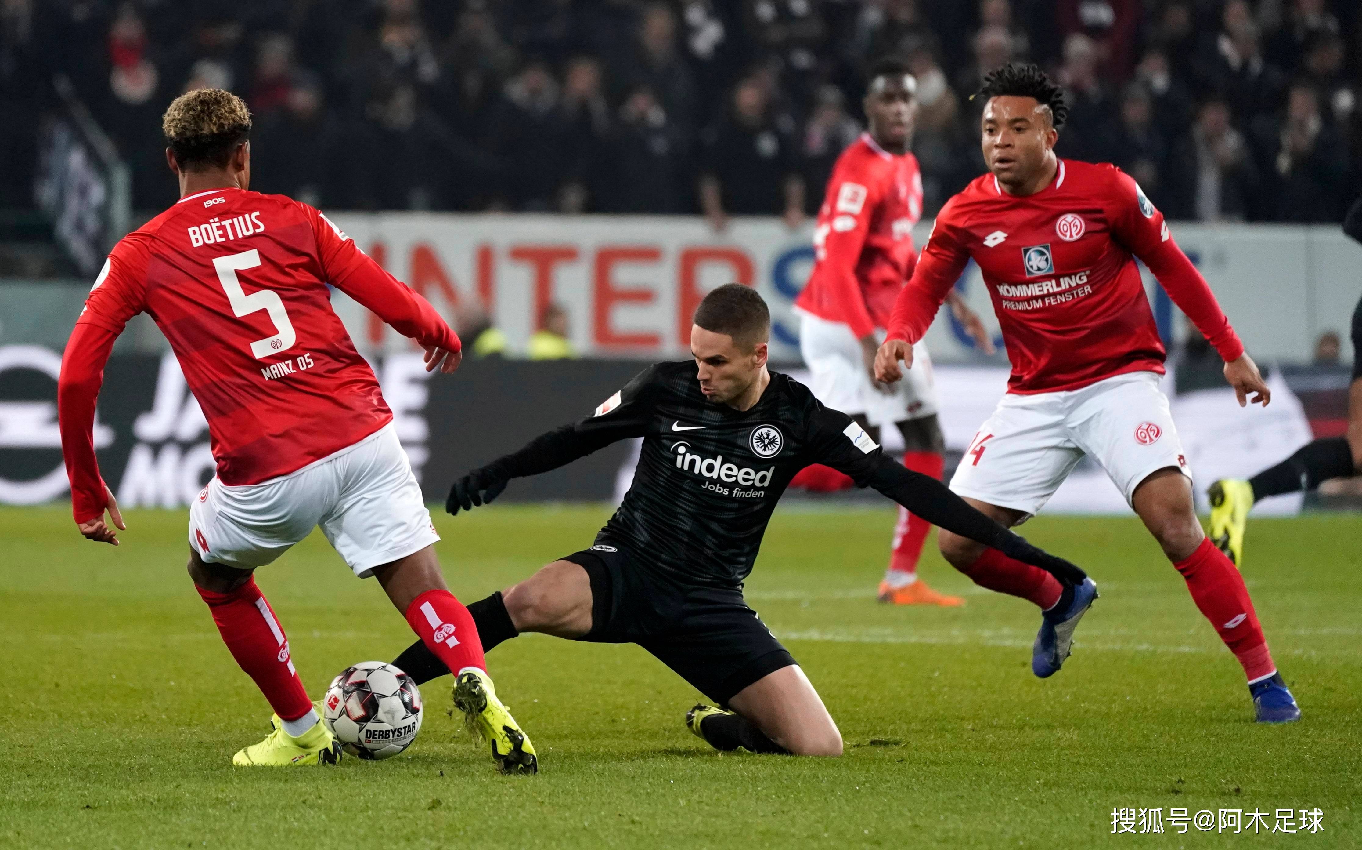 关于斯图加特抢先取胜,全队振奋大获比分优势的信息 关于斯图加特抢先取胜,全队振奋大获比分优势的信息