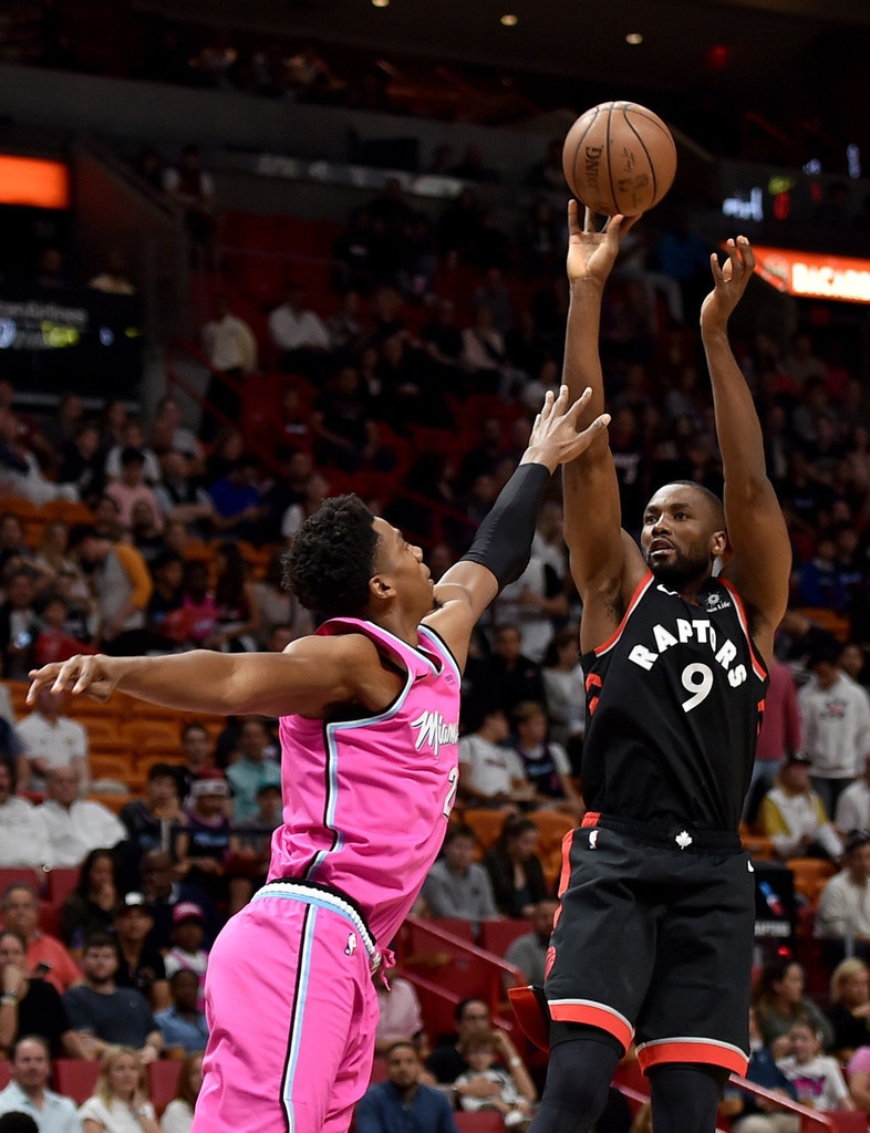 猛龙队境地不容乐观,战绩起伏令人堪忧 猛龙队境地不容乐观,战绩起伏令人堪忧