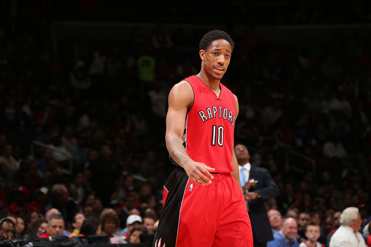 马刺力克雷霆,德罗赞连续得分 马刺力克雷霆,德罗赞连续得分