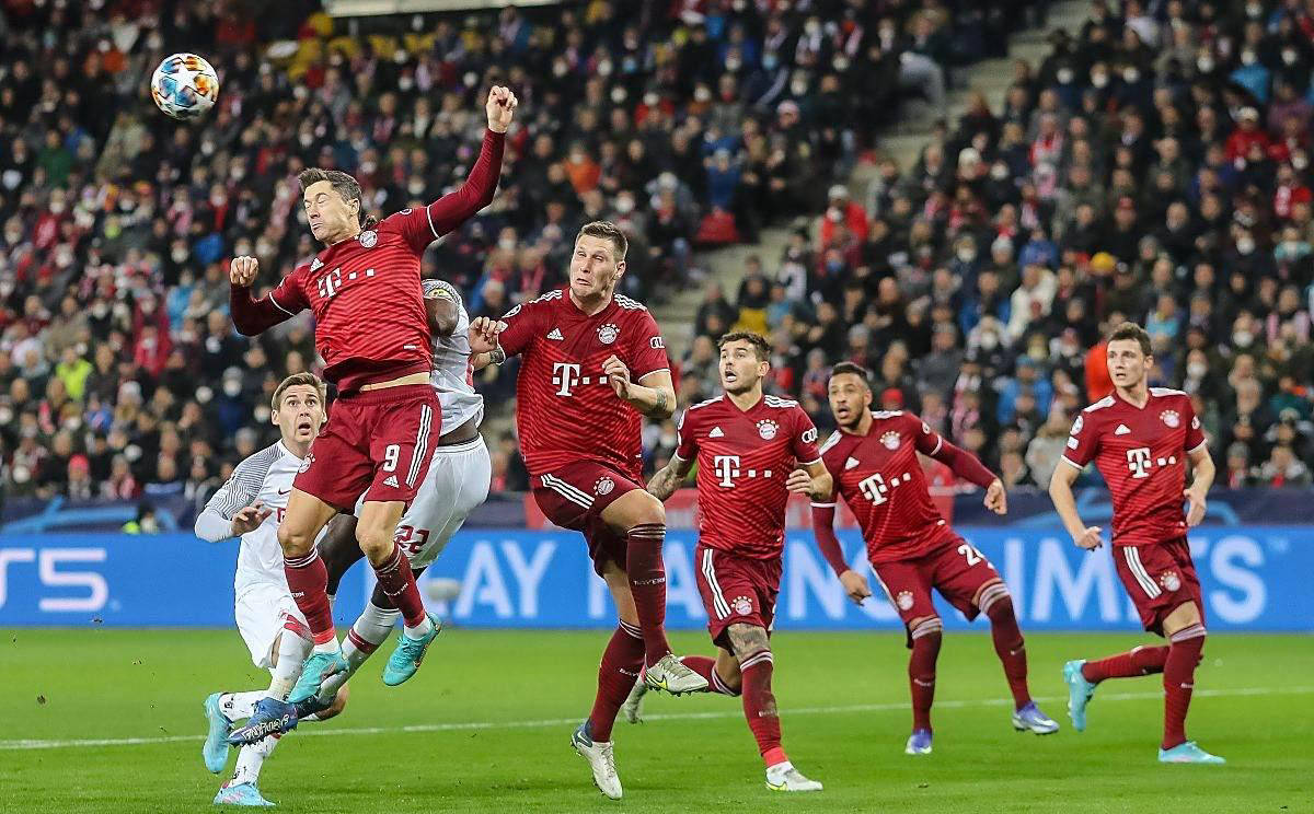 拜仁慕尼黑球员赞助团队精神,实力打出胜利火花 拜仁慕尼黑球员赞助团队精神,实力打出胜利火花