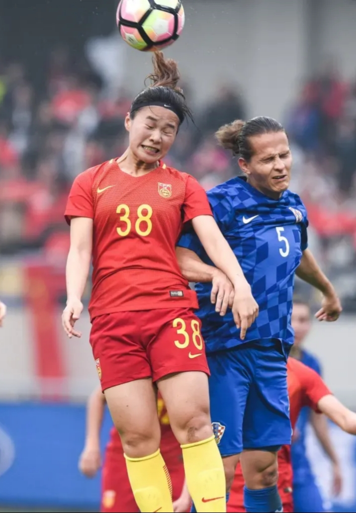 关于阳光女足展翅飞翔！斯洛伐克队晋级世界杯八强的信息