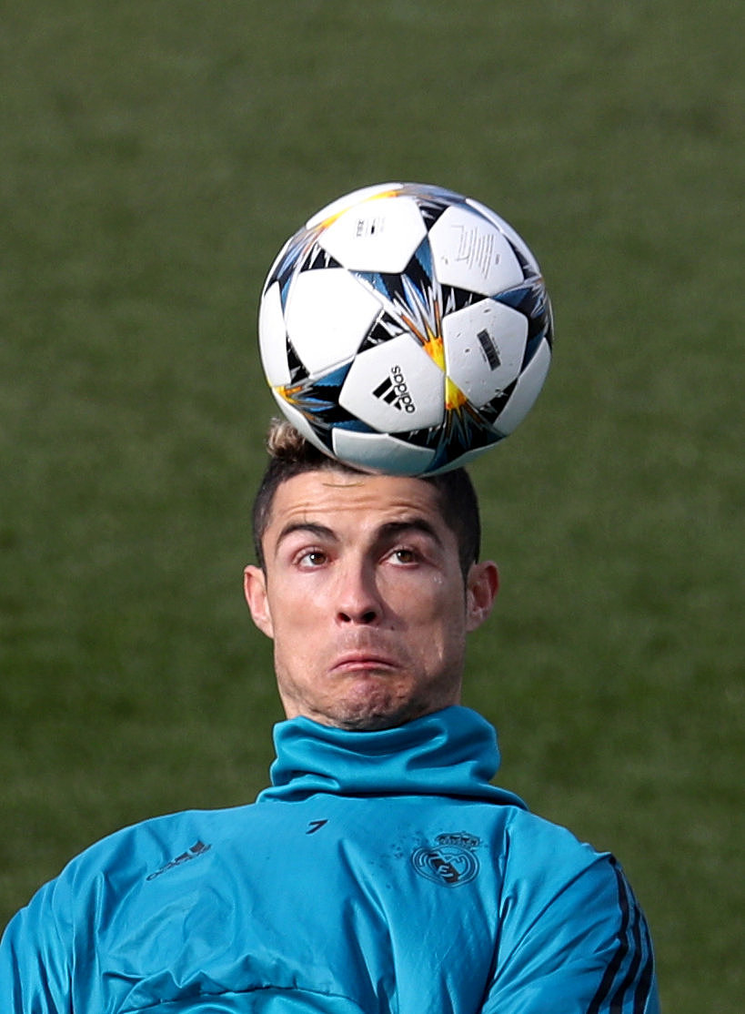 梅西在国家队比赛中打进帽子戏法