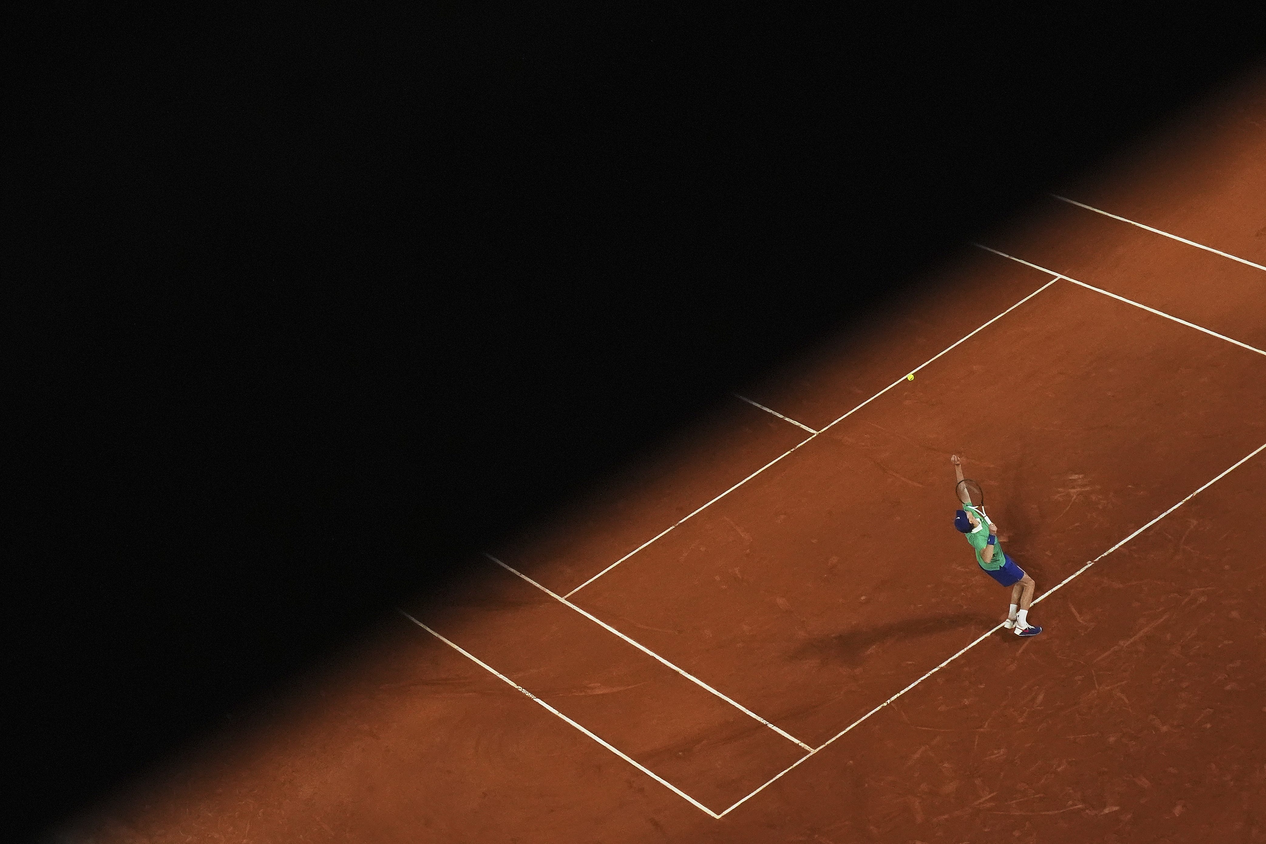 关于法网轻取戴维斯杯，辛纳刷新纪录的信息