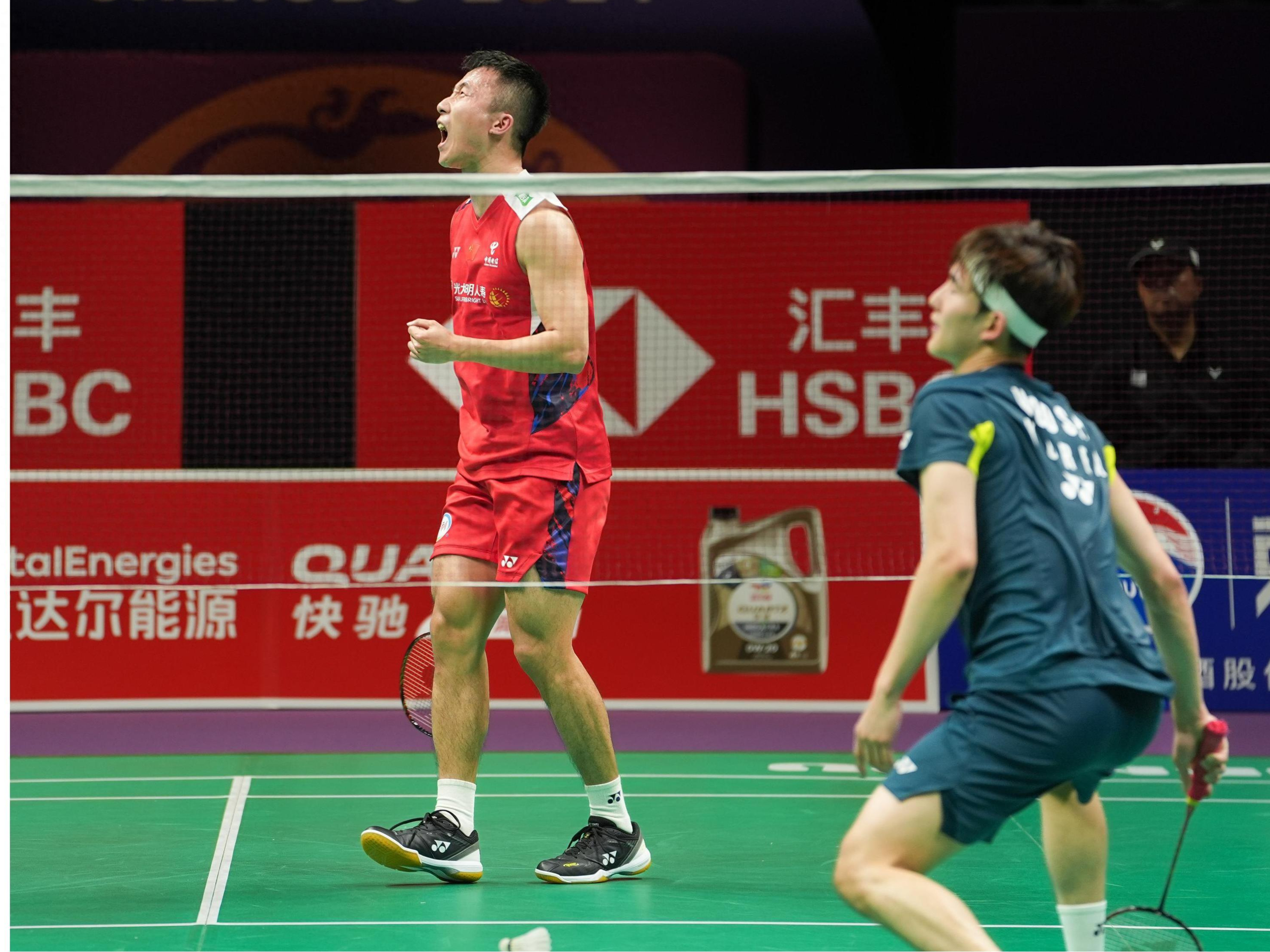 中国羽毛球队爆冷韩国羽毛球队,林丹送出助攻的简单介绍 中国羽毛球队爆冷韩国羽毛球队,林丹送出助攻的简单介绍