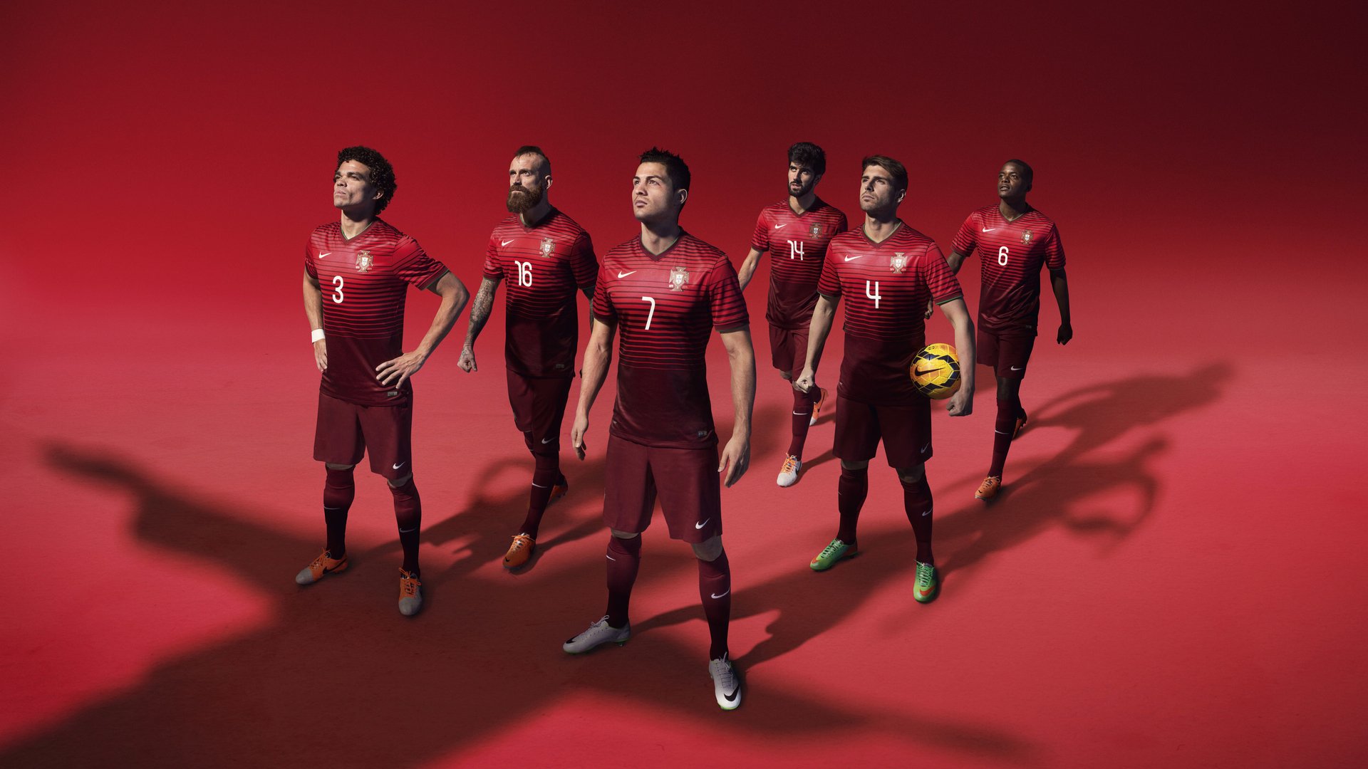 开云体育在线-王者之争，当潘帕斯雄鹰撞上斗牛士，新神祇在绿茵圣殿横空出世